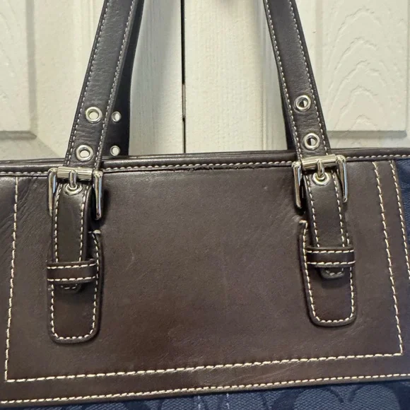 Coach 2007 Legacy Handbag - Picture 7 of 15